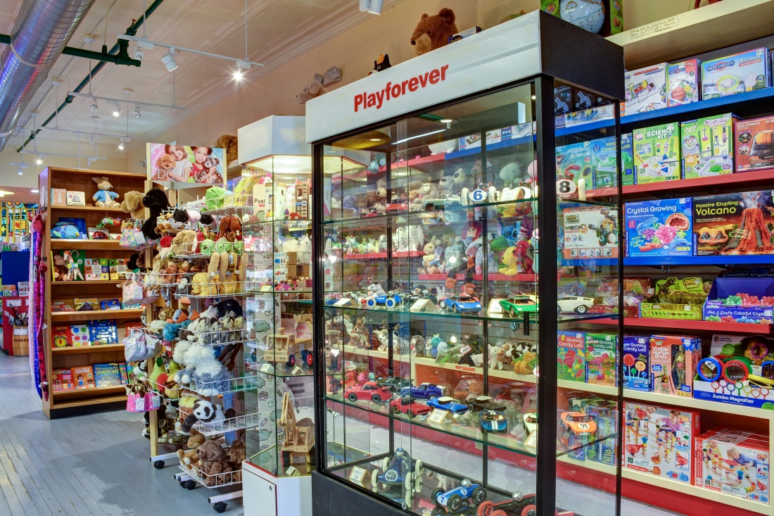 Playforever Case & Stuffies